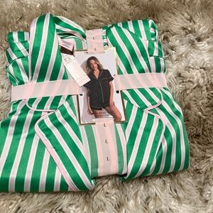 Victorias secret satin  short set pajamas size LARGE